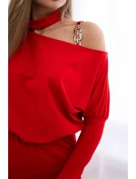 Šaty so zdobením na ramenách červené Šaty so zdobením na ramenách červené