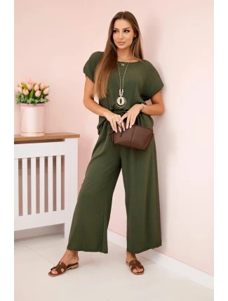 Viskózový set plisovaná blúzka + nohavice khaki Viskózový set plisovaná blúzka + nohavice khaki