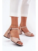 Sandále na podpätku model 213185 Krok vo veľkom štýle