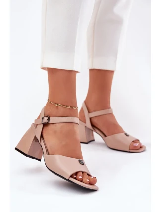 Sandále na podpätku model 213185 Krok vo veľkom štýle