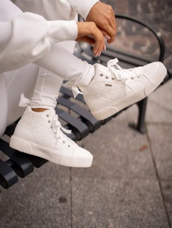 Ocieplane Trampki Damskie Z Przeszyciami Big Star OO274A479 Białe