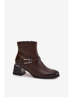 Kožené dámské boty na podpatku s přezkou Zazoo 60562 hnědé Kožené dámské boty na podpatku s přezkou Zazoo 60562 hnědé