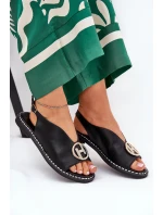 Ploché elegantné sandále s dekoráciou Black Iseliria