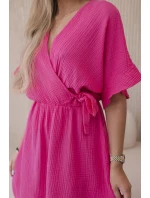 Mušelínové šaty s ružovým pásom
