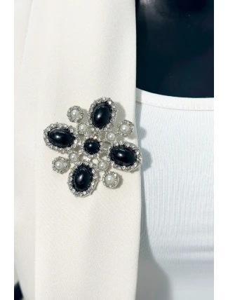 Brošňa Kvetina 2 strieborná + čierna Brošňa Kvetina 2 strieborná + čierna