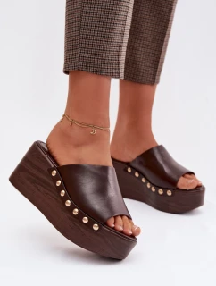 Model topánok na klinoch 225130 Krok v štýle