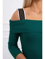 Šaty so širokými ramienkami zelené