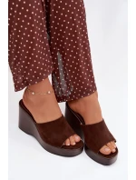 Ženské pantofle na platformě čokoládové Ravelia