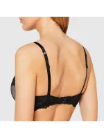 Podprsenka push-up Lace Spotlight WHU01 - Triumph Podprsenka push-up Lace Spotlight WHU01 - Triumph