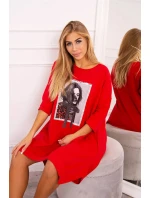 Šaty s potlačou a rozšírenou spodnou časťou červené