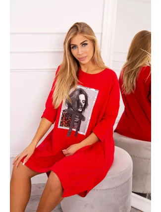 Šaty s potlačou a rozšírenou spodnou časťou červené