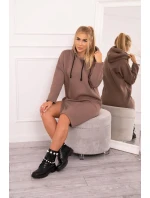 Šaty s kapucňou a bočným rázporkom mocca