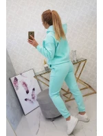 Teplá súprava s mikinou viazanou na spodnú časť mäty