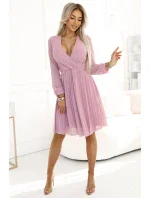 313-16 ISABELLE Poľsko plisované šaty s dlhými rukávmi a výstrihom - púdrovo ružové