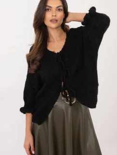 Zapínanie svetra model 202543 Taliansko Moda