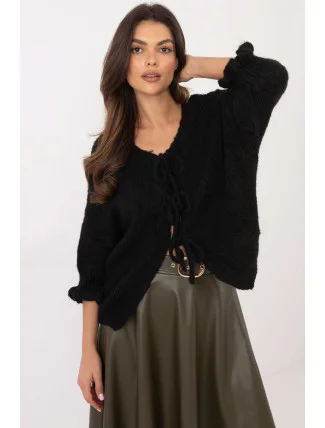 Zapínanie svetra model 202543 Taliansko Moda