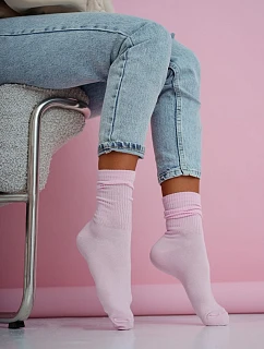 Dámské ponožky pruhované v pastelových růžových