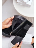 Zamszowe Botki Na Słupku Ocieplane D&A CR42-106 Czarne