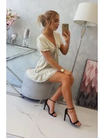 Šaty s viazaným výstrihom do V béžovej farby