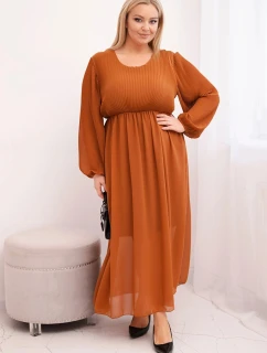 Dámska plisovaná sukňa v nadmernej veľkosti z viskózy a dlhými rukávmi camel