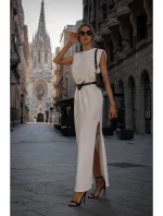 M790 Maxi šaty s ramennými vypchávkami - krémové