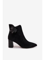 Semišové čižmy na podpätku so zdobením D&A CR52-686 Black Semišové čižmy na podpätku so zdobením D&A CR52-686 Black