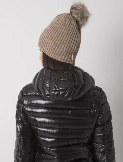 Dámska čiapka 30 tmavých pusiniek