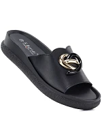 Dámske kožené žabky na platforme čierne S.Barski KV61-6046