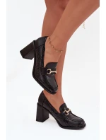 Półbuty Damskie Na Słupku Z Tłoczeniem I Złotym Detalem Czarne Novella