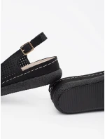 Krásne čierne sandále pre ženy bez podpätku