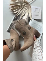 Dámske členkové topánky zo semišovej kože s perforáciou na podpätku Zazoo 3844 Beige