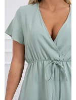 Šaty s obálkovým výstrihom tmavo mätovej farby