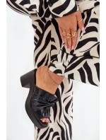 Klapki Damskie Na  Słupku Z Eko Skóry Czarne Kikilla