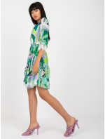 Zeleno-fialové zavinovacie šaty s volánmi a potlačou