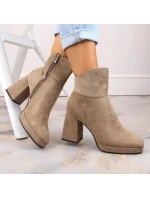 Dámske zateplené semišové čižmy na podpätku W SAN24B béžové - M.Daszynski Dámske zateplené semišové čižmy na podpätku W SAN24B béžové - M.Daszynski