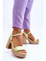 Wygodne Zamszowe Sandały Na Masywnym Słupku Jasnozielone Elishia