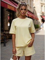 Bavlnená dámska súprava so šortkami Poľský výrobok žltá FashionStreet AY1170 Bavlnená dámska súprava so šortkami Poľský výrobok žltá FashionStreet AY1170