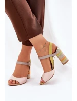 Sandále na podpätku model 211949 Krok vo veľkom štýle