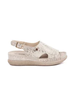 Moderné dámske sandále Jasnobeżowy na plochom podpätku