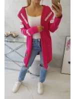 Fuchsiový plášť s nápismi Fuchsiový plášť s nápismi