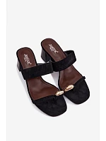 Dámske sandále na podpätku so zlatými detailmi a imitáciou semišu Black Dakotelle Dámske sandále na podpätku so zlatými detailmi a imitáciou semišu Black Dakotelle