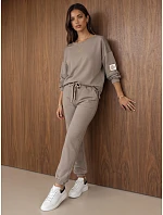 Dámska tepláková súprava „Masełko Fango“ od FashionStreet, model AY1234 Dámska tepláková súprava „Masełko Fango“ od FashionStreet, model AY1234