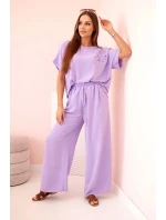 Dámsky viskózový set s ozdobným kvetom a širokými nohavicami - fuchsiová svetlofialová
