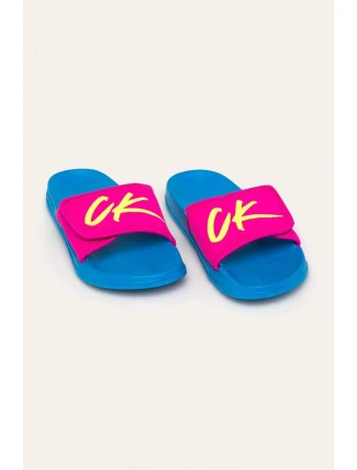 Šľapky KW0KW01028-CEU modro-ružová - Calvin Klein Šľapky KW0KW01028-CEU modro-ružová - Calvin Klein