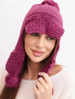Dámska zimná vlnená čiapka s bambulou a kšiltom K475 tmavo fialová
