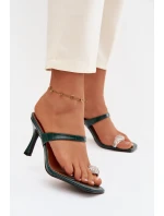 Dámské lodičky na podpatku s ozdobným detailem tmavě zelené Lorissa