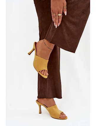 Dámské pantofle na jehle z eko semiše žluté Isolia