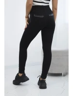 Nohavice s lemom na vrecku v čiernej farbe