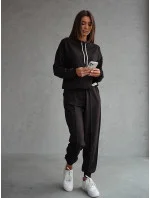 Čierna dámska tepláková súprava - mikina so stojačikom a nohavice (82162) Čierna dámska tepláková súprava - mikina so stojačikom a nohavice (82162)