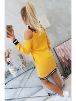 Šaty Tres Chic v horčicovej farbe Šaty Tres Chic v horčicovej farbe